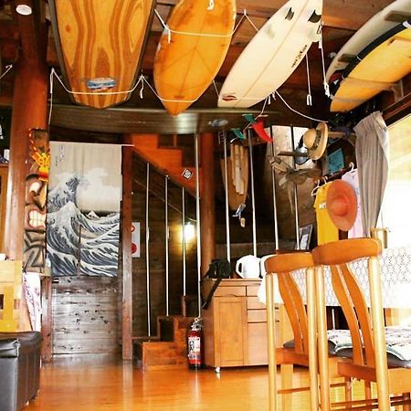 Tropical Surf House Okinawa Hotel Онна Екстериор снимка