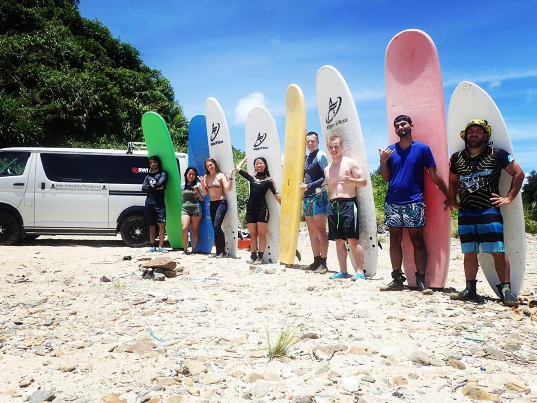 Tropical Surf House Okinawa Hotel Онна Екстериор снимка