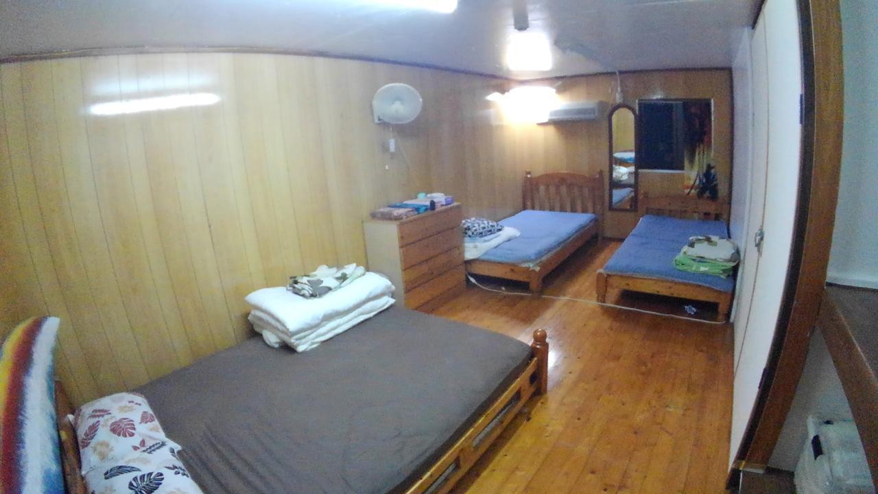 Tropical Surf House Okinawa Hotel Онна Екстериор снимка